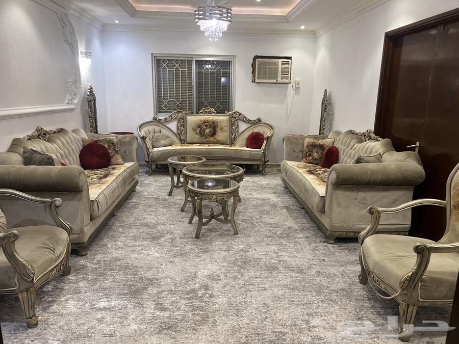 كنب مع طاوله64571478902019110