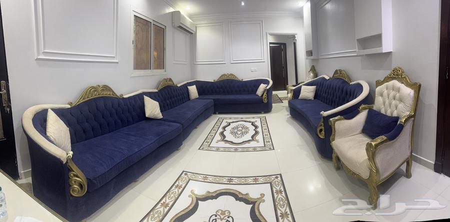 كنب فاخر أزرق ملكي يتسع 14 شخص مستعمل مجدد ونظيف64574902001155110