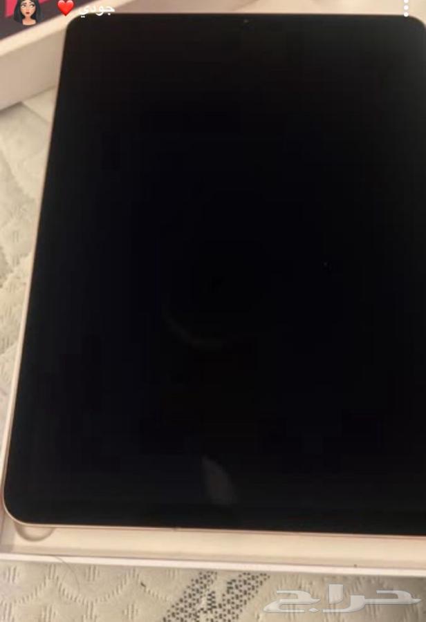 A new and clean iPad that I've only used a few times, the seller contacted me64578882969730112