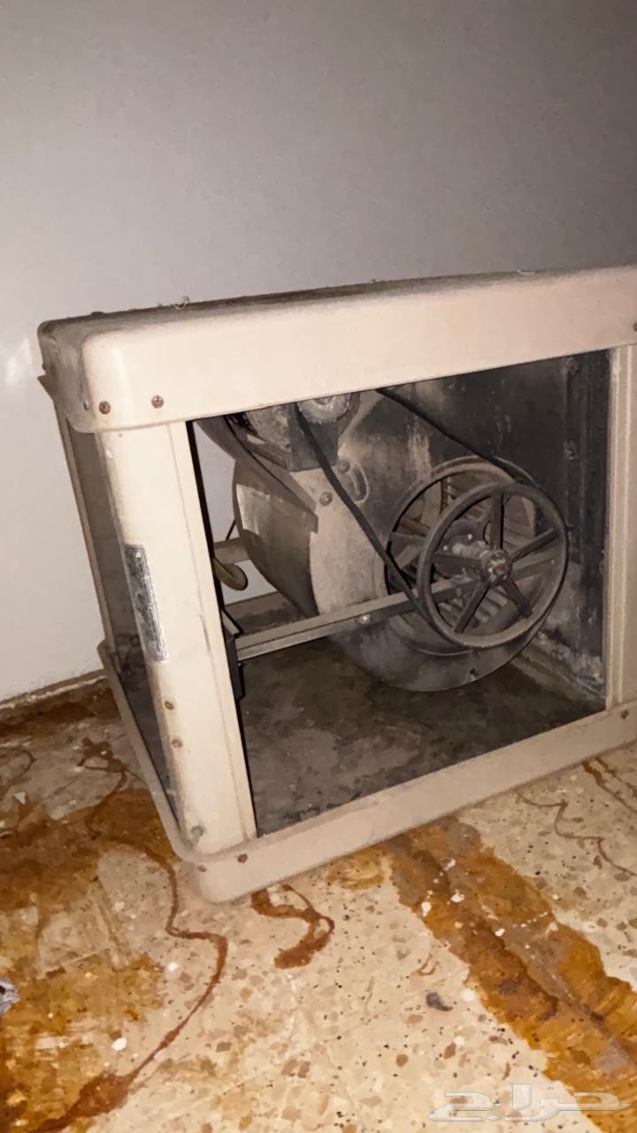 مكيف صحراوي شبه جديد ويوجد مكاتب للبيع64575657226241111