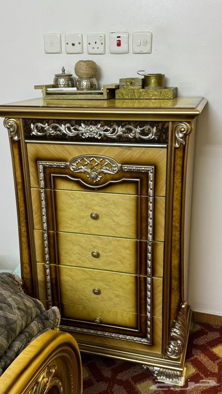 اثاث كامل مع ثلاجه هتاشي. ستعمال بسيط64579252814465113