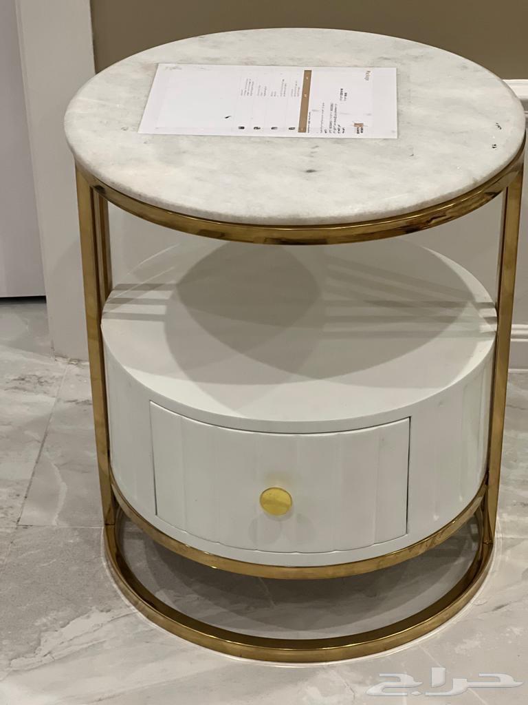 A side table from Qasr Al-Arkan64575448085121110