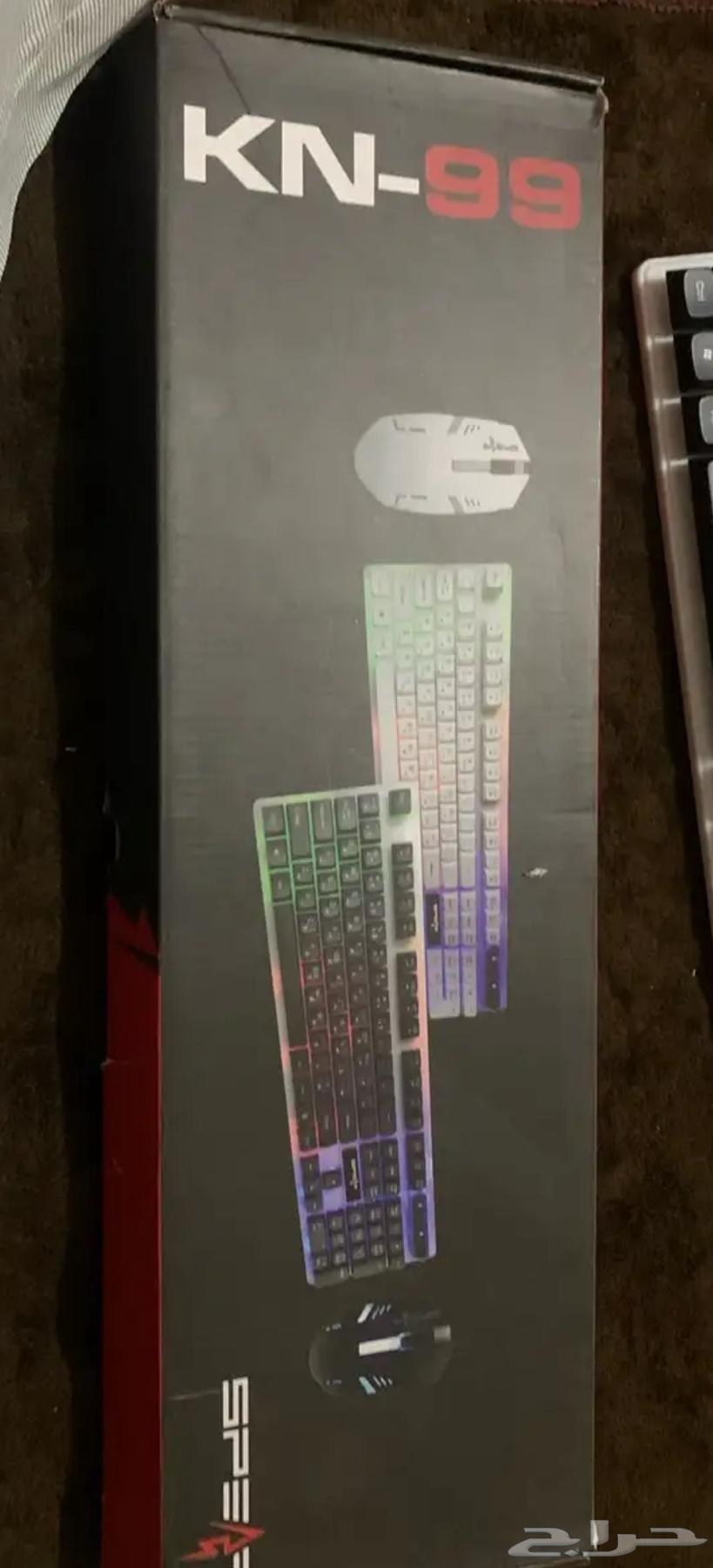للبيع كيبورد وموس شغال ما في شي على السوم64576087200514111