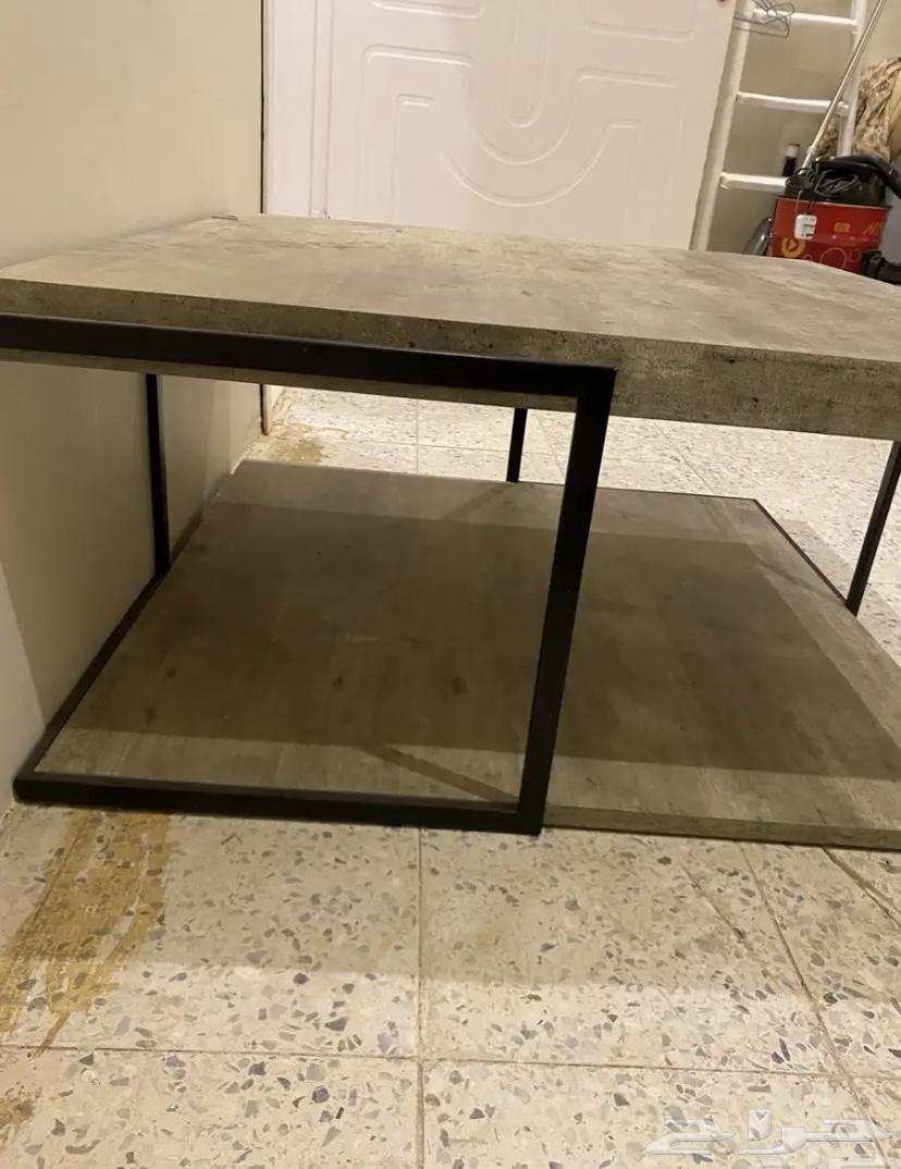 طاولة للبيع64572677474946113