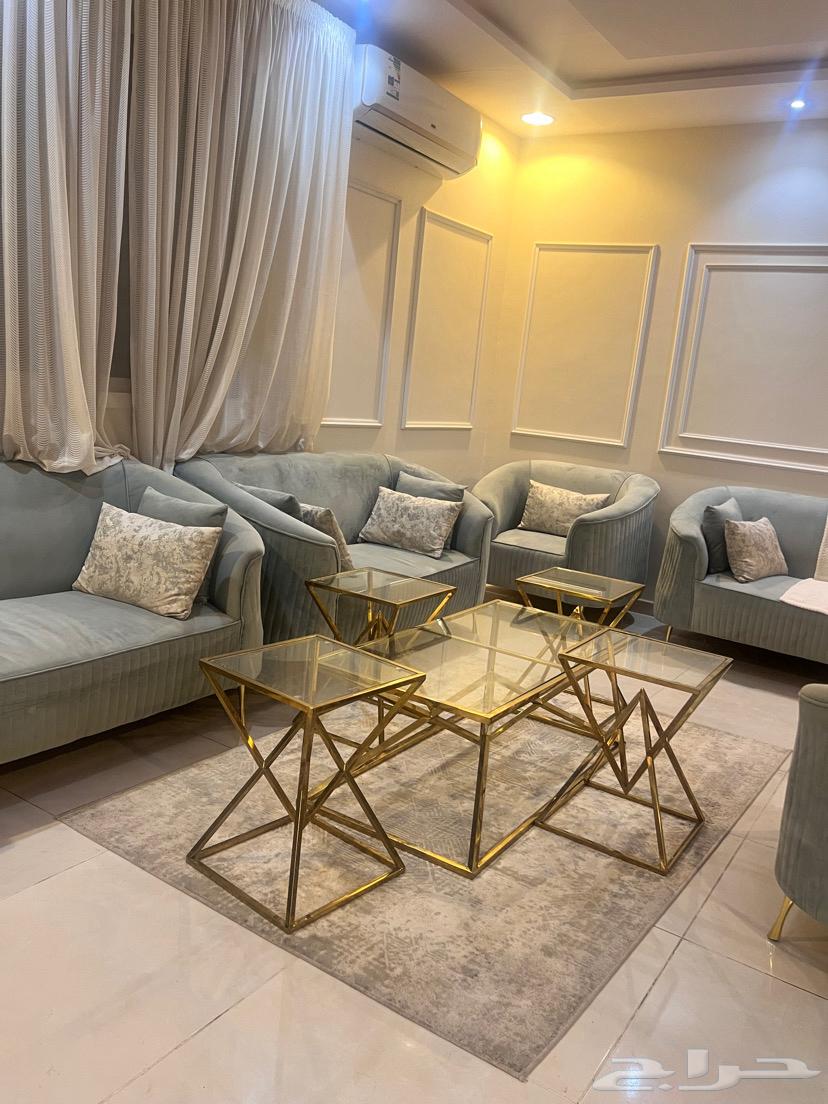 كنب شبه جديد للبيع مع ستاره وطاوله64578745335683111