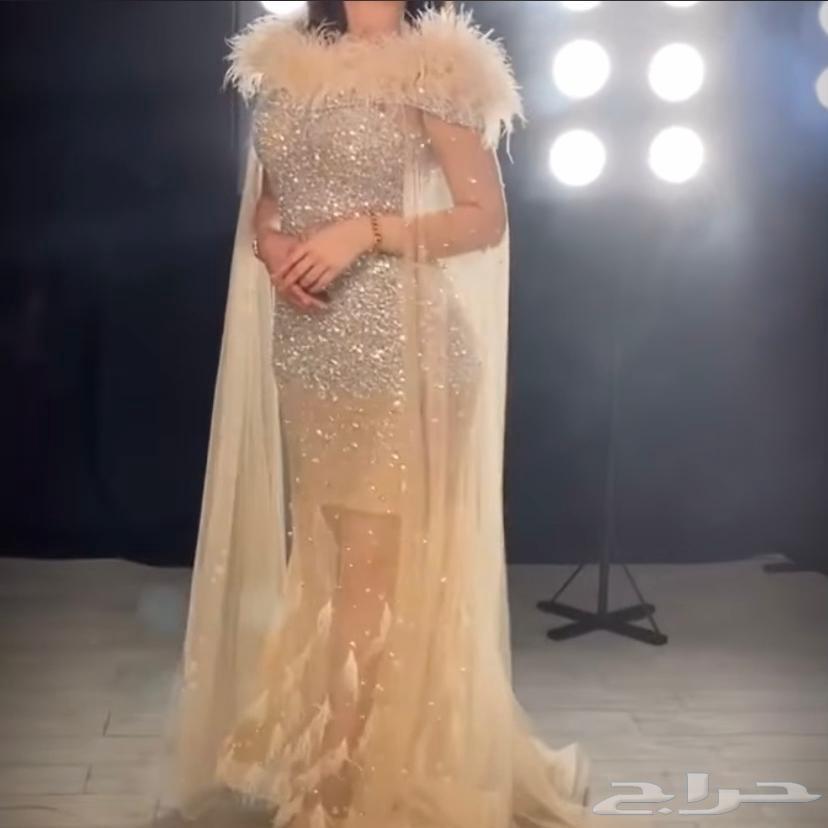 فستان نفس الصورة طبق الأصل64572677467393110