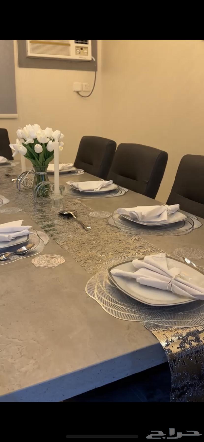 Gray dining table64579197786113110