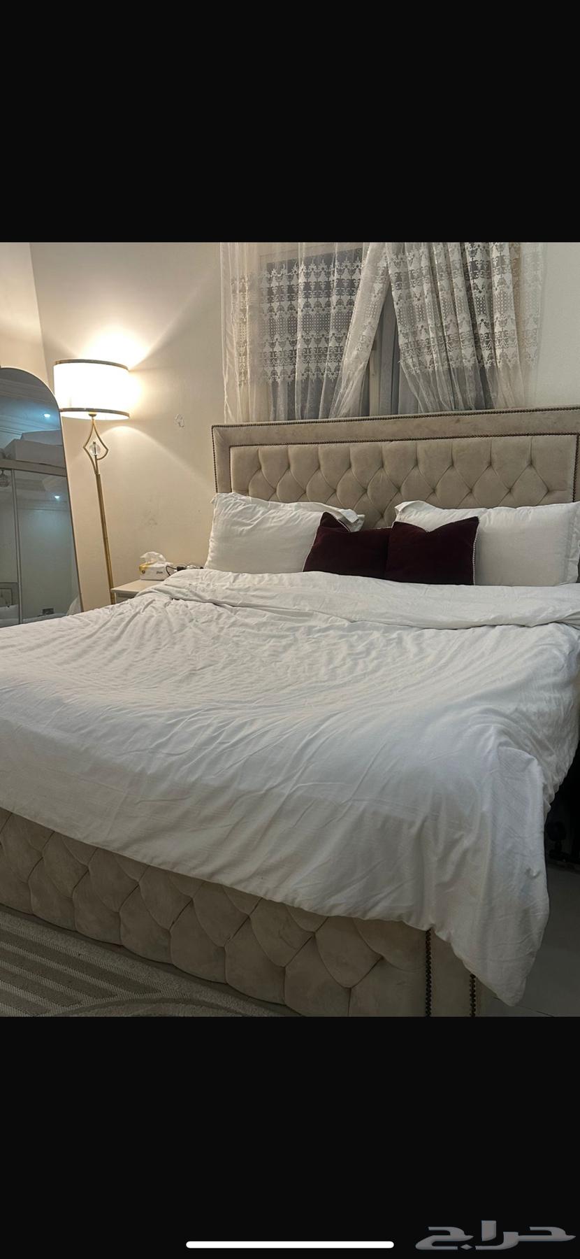 عندي دولاب و تسريحه و سرير اخدتها8 الالف البيع ب ثلاثه آلاف64572215343363111