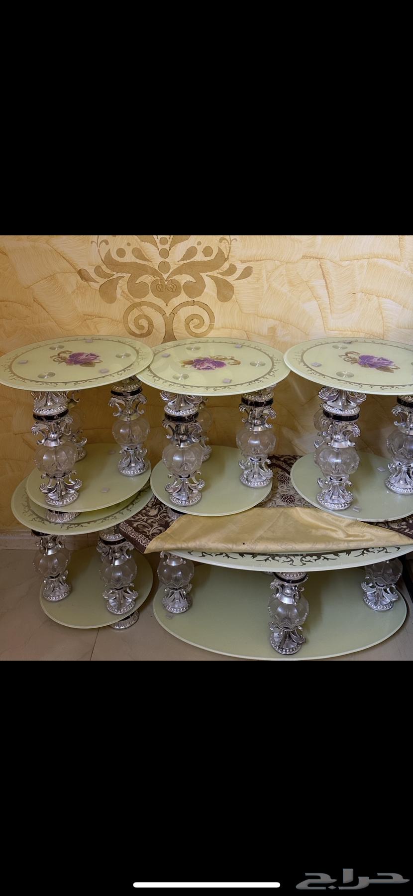 Five-piece table set with mirror cabinet64572819796739111