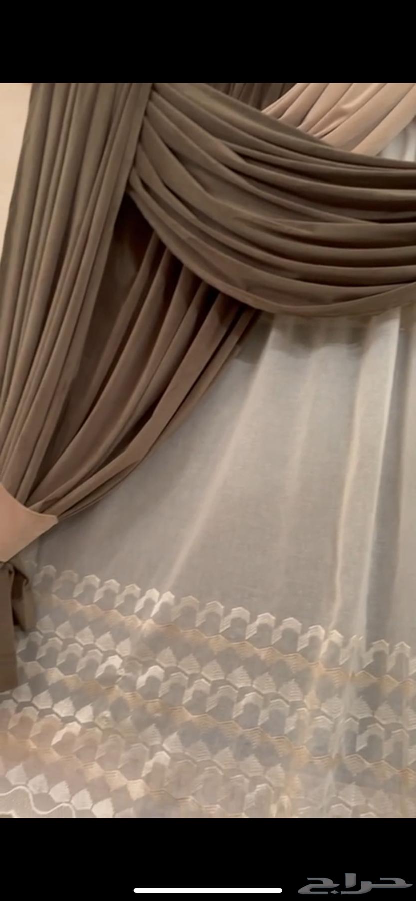 كنب وستارة للبيع السعر قابل للتفاوض64574228697601111