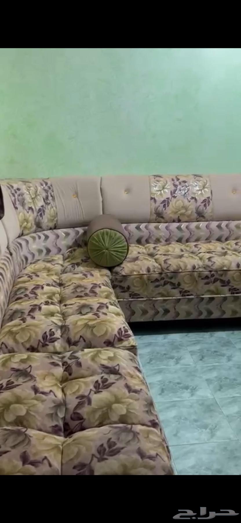 للبيع كنب جديد ونظيف64577093025026110