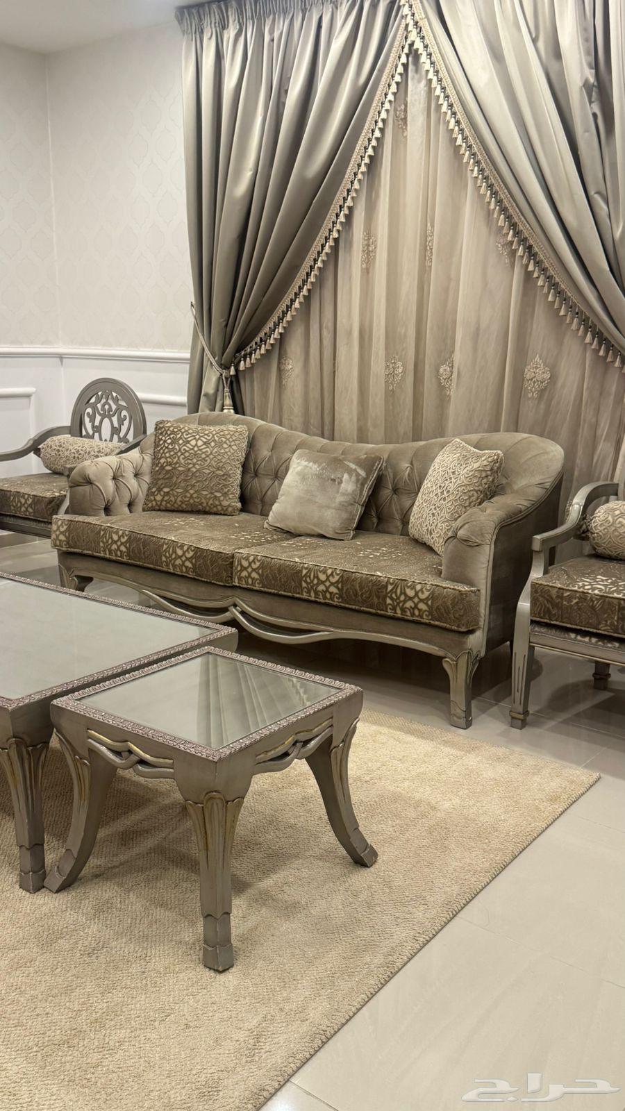 مجلس متكامل بموديل كلاسيك64575698259458114