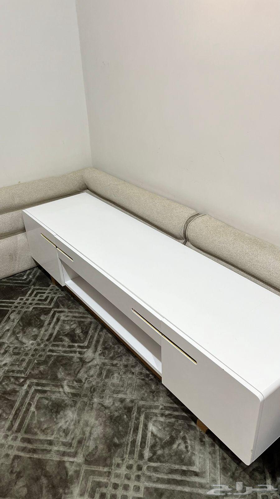 طاوله بلازما64572326886785110