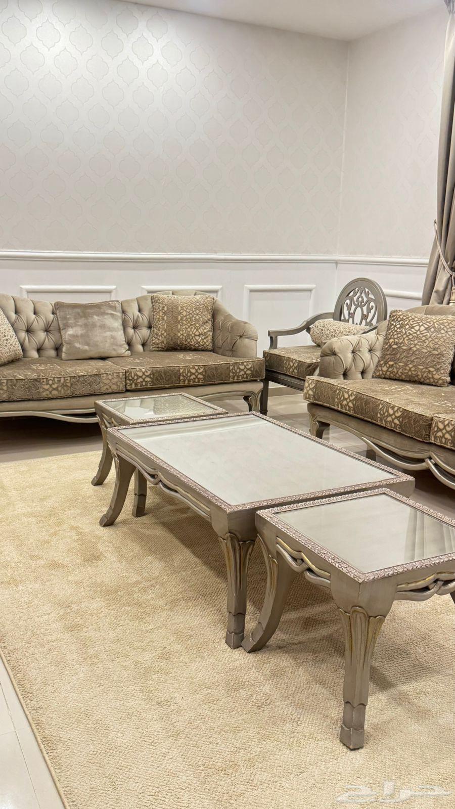 مجلس متكامل بموديل كلاسيك64575698259458111