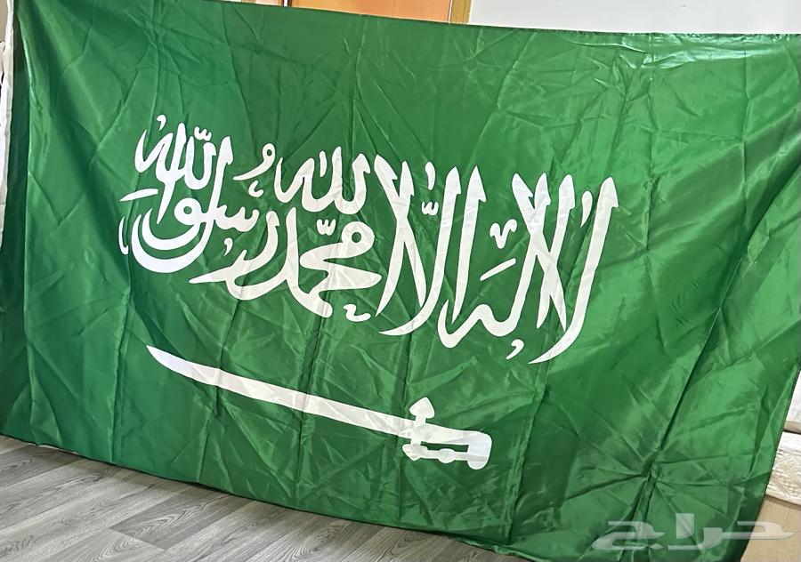 علم للبيع جديد ولم يستخدم64573685297154111