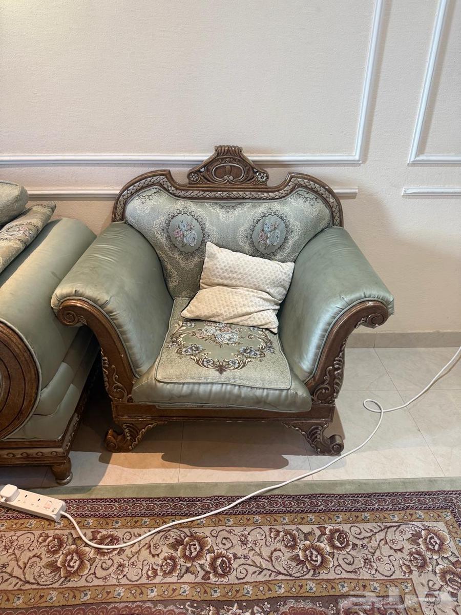 Sofas and mattresses64574929921154113