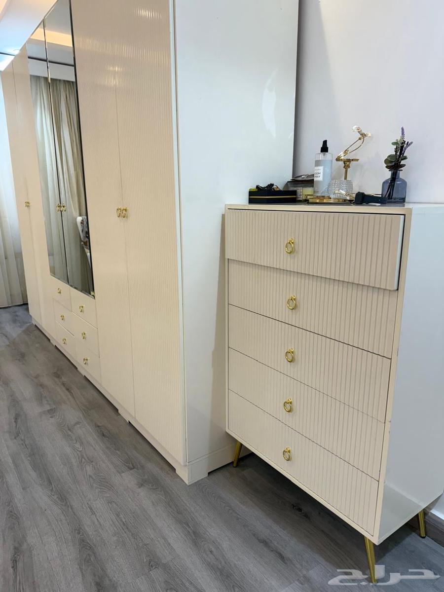 لبيع غرفة نوم جديده64573545514113111