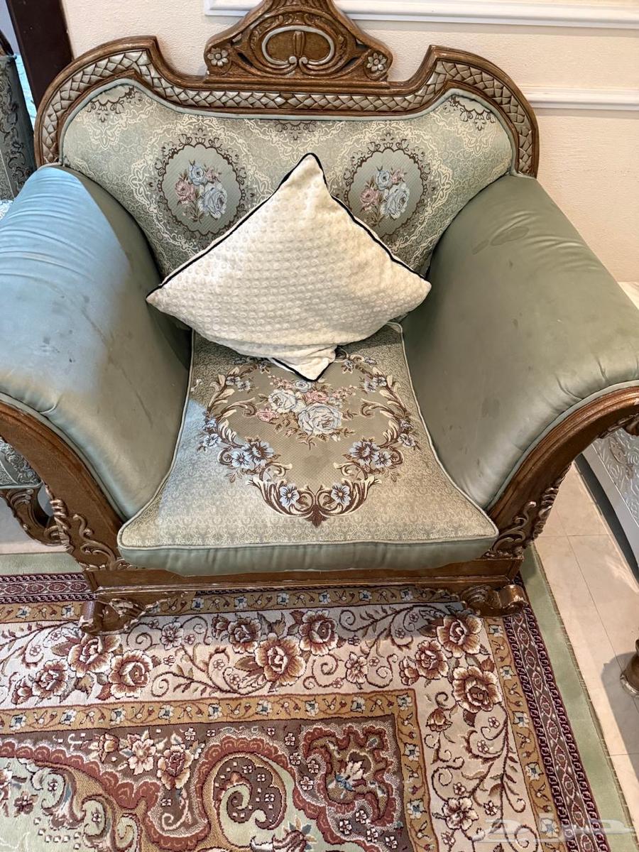 Sofas and mattresses64574929921154111