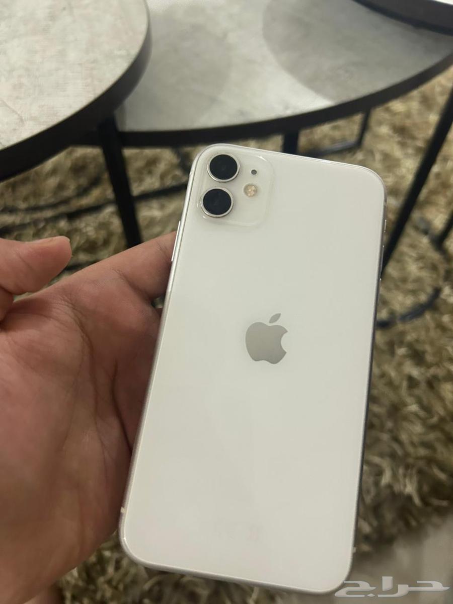 ايفون 11 ابيض 128 قيقا مستعجلل64577600954369110