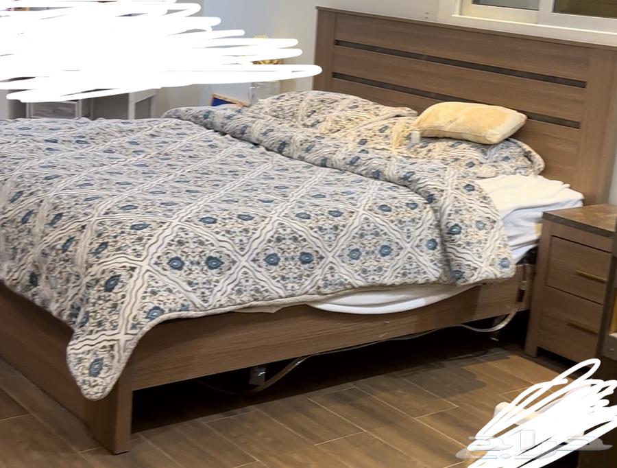 غرفة نوم للبيع شبه جديده (سرير كمادينه التسريحه المرتبه)64573095058563110