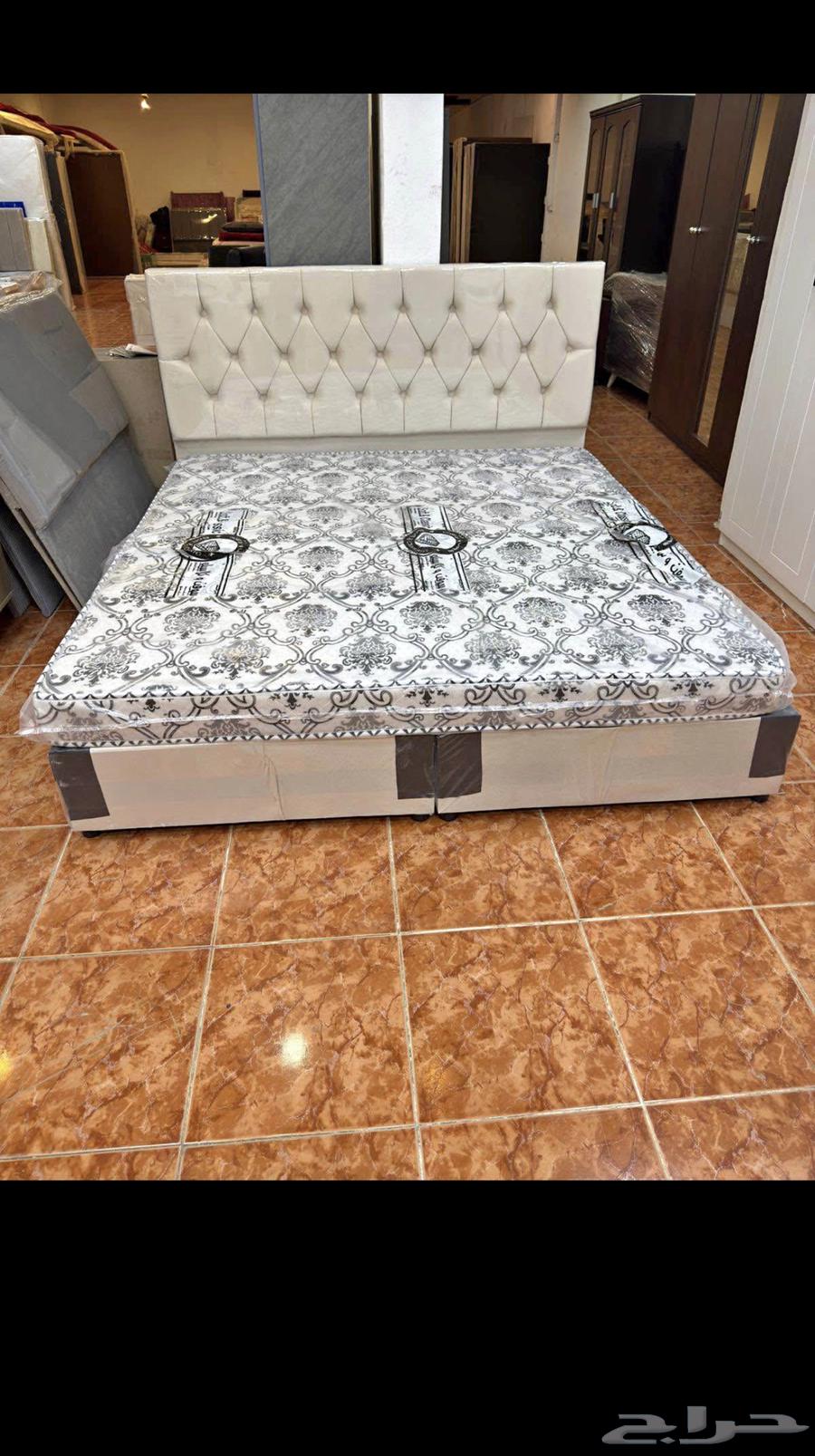 New double bed, 3-door wardrobe available, excellent quality64585024750851111