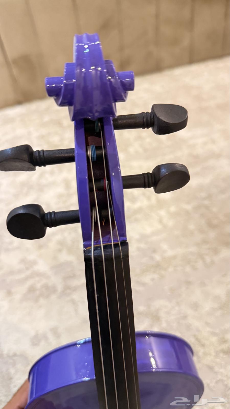 كمان مستخدم بحاله جيده64581580146051111