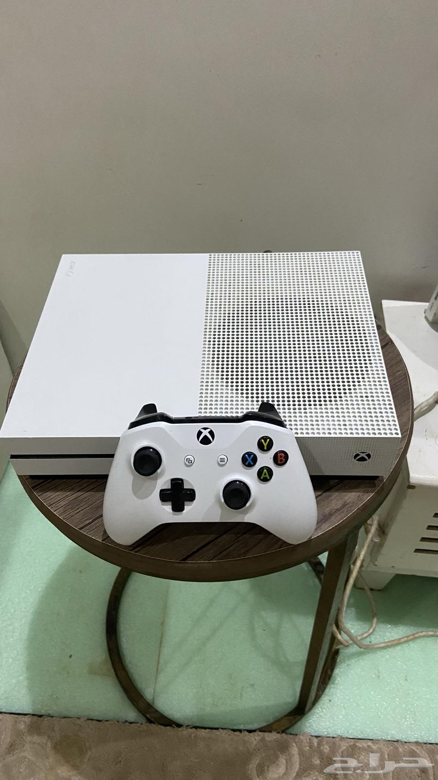 Xbox One X64584347719811110
