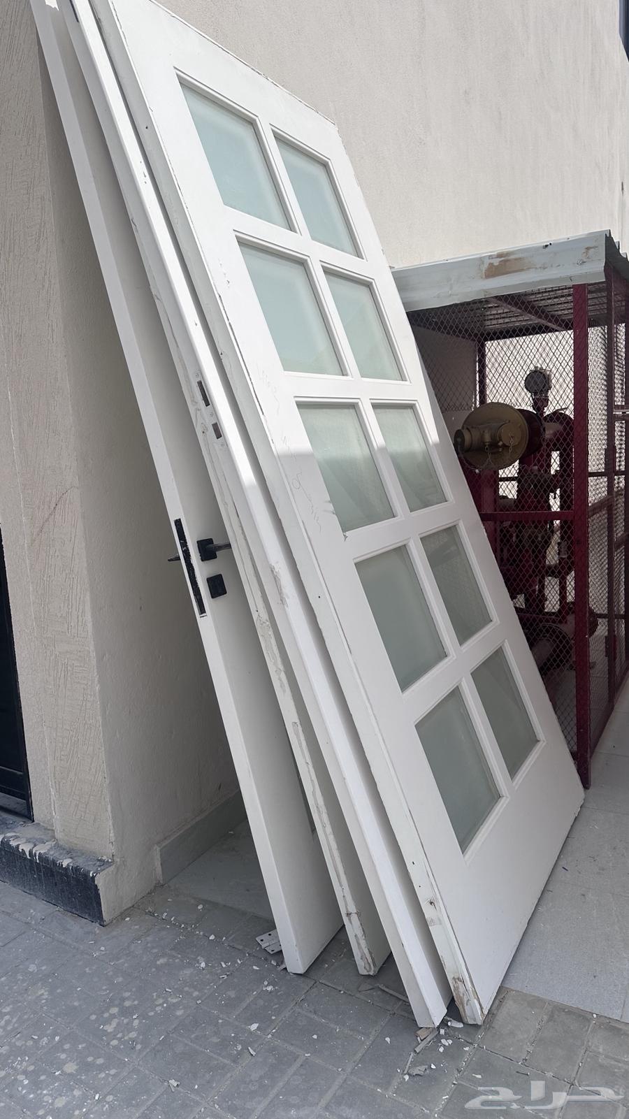 باب خشبي بدون حلق   لوحين خشبيات .64582924197251111