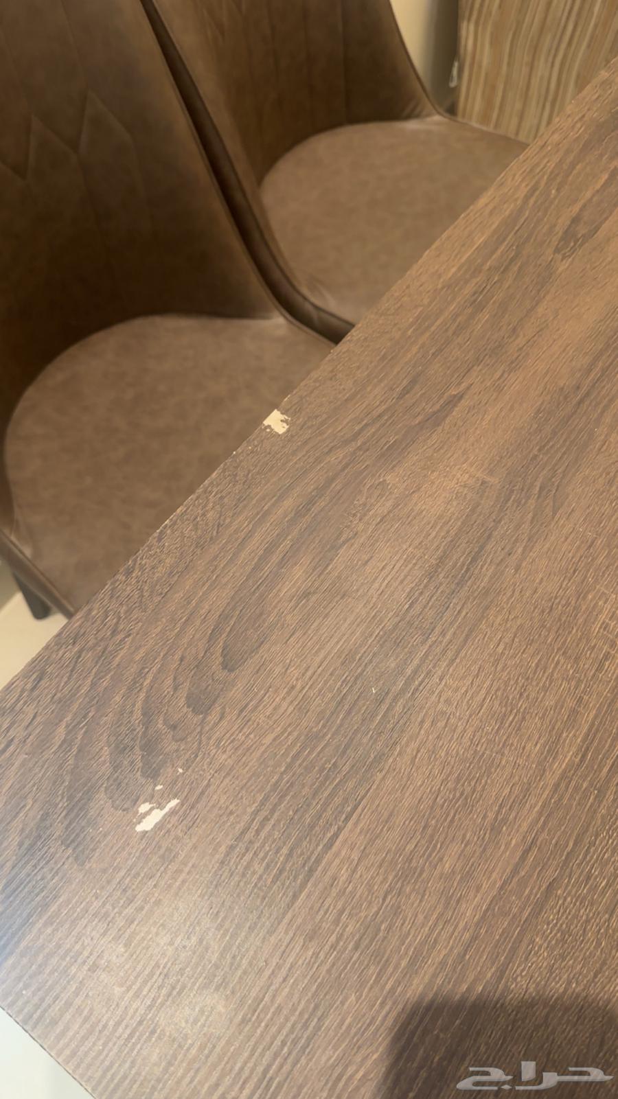 Dining table64585010281601110