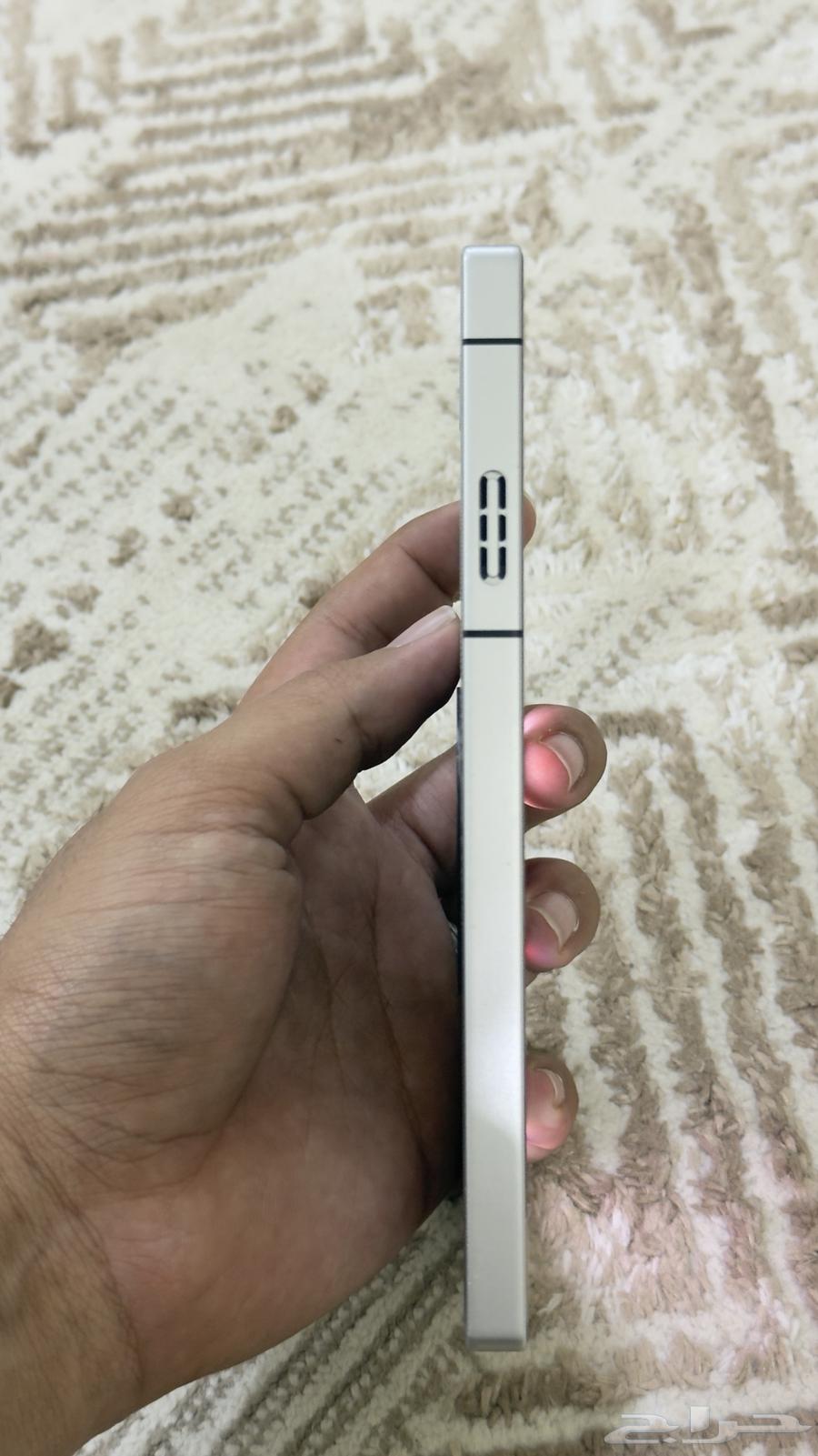 للبيع جوال رد مجك 9 16رام 512 قيقا64580472477314113