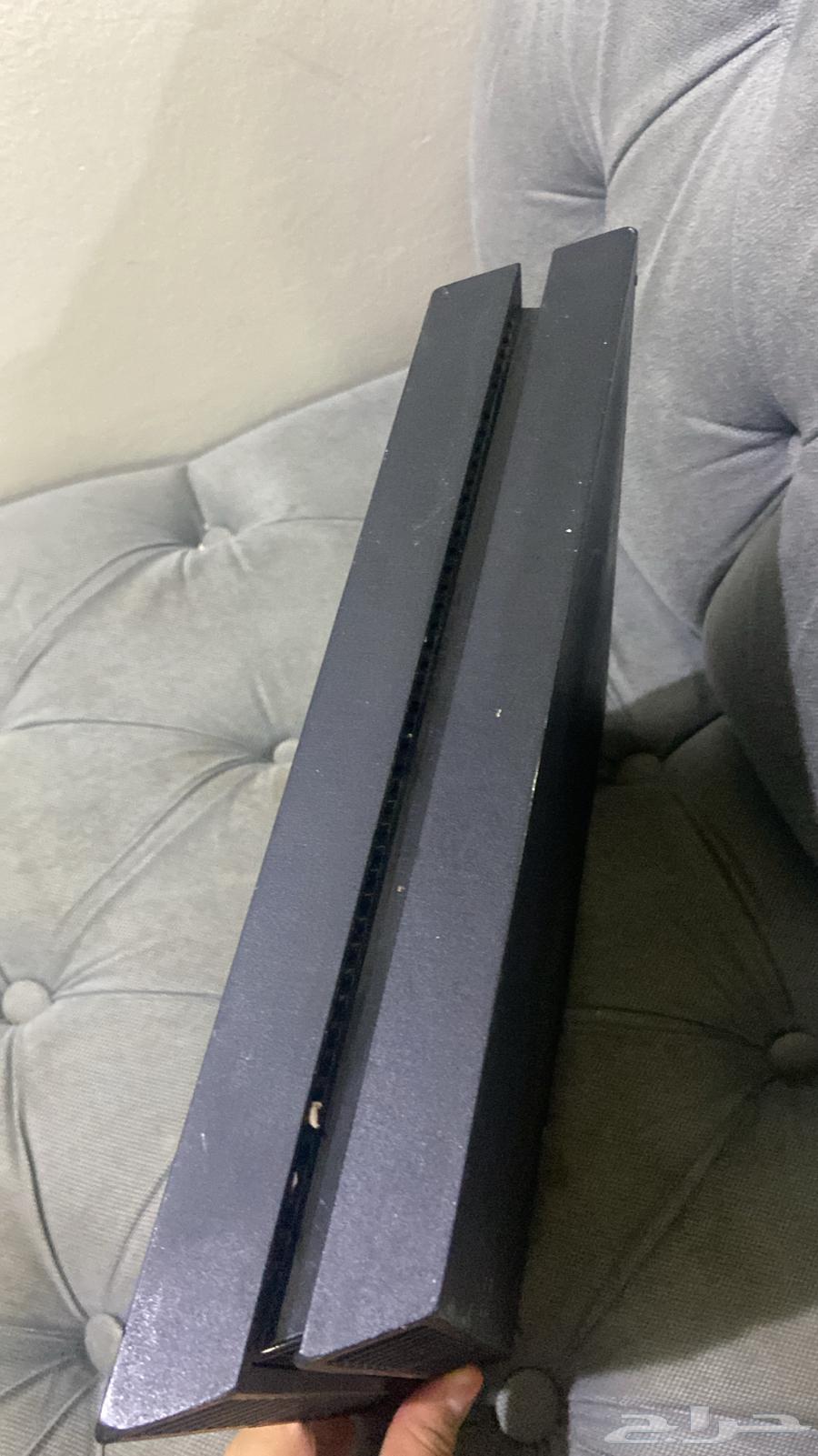 سوني فور اثنين وشاشه دانسات للبيع64586588922754114