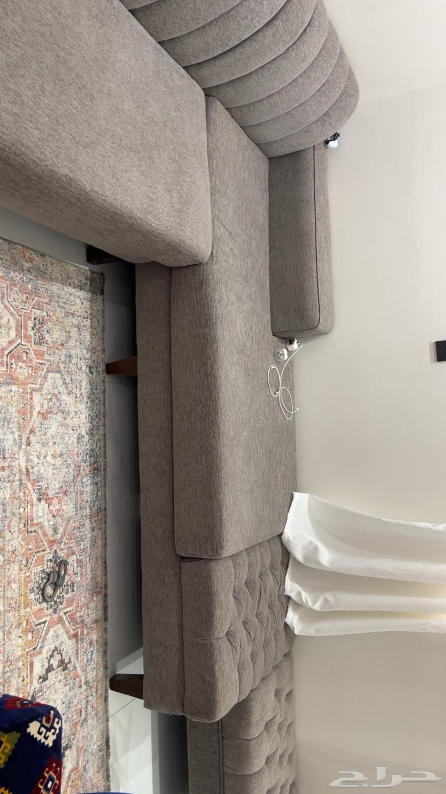 كنب رصاصي زاوية يمين حالته جيده جدا نظيف64583739461633112