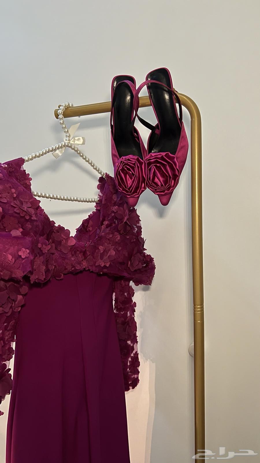 فستان سهره من مصممه لبس مره وحده64580116456195112