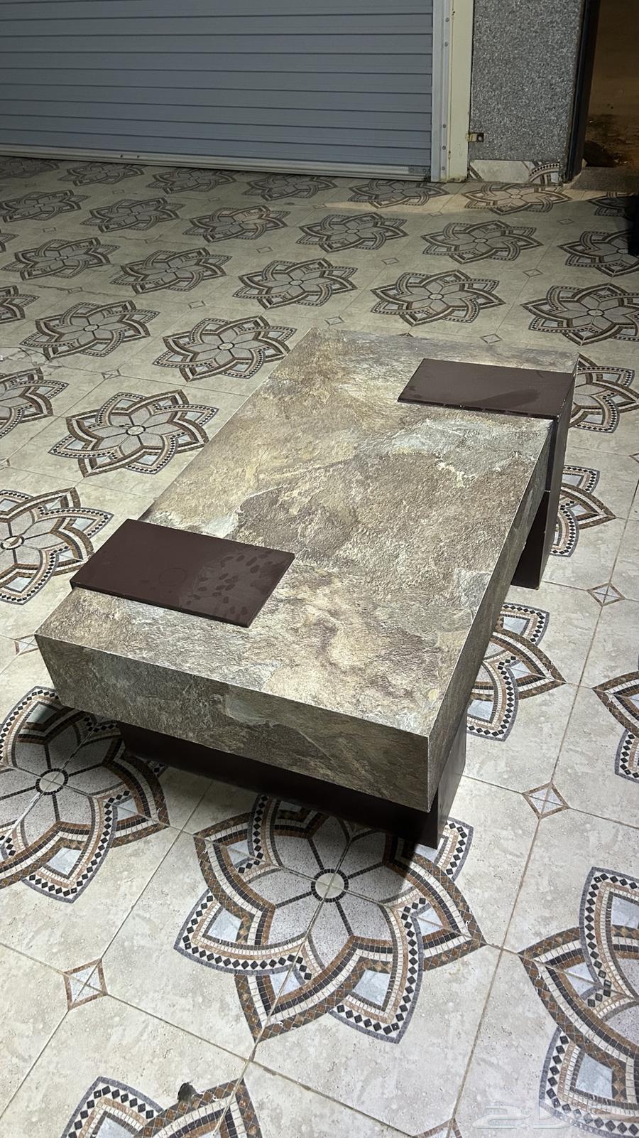 Almost new table64580772131713112