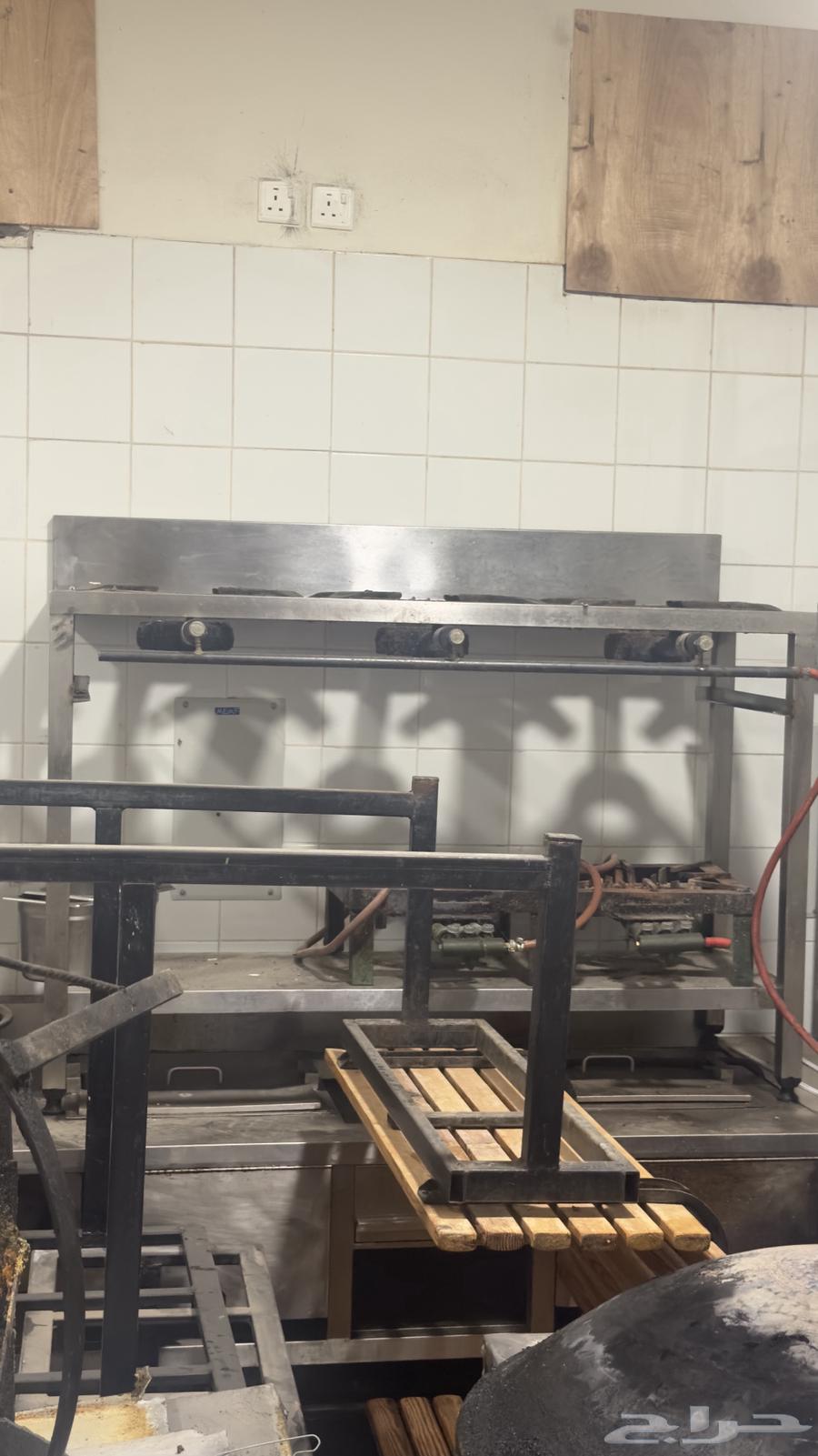 تصفية معدات مطعم كاملة ( عجانات   أفران   قلايات   ثلاجات )64580963178115111