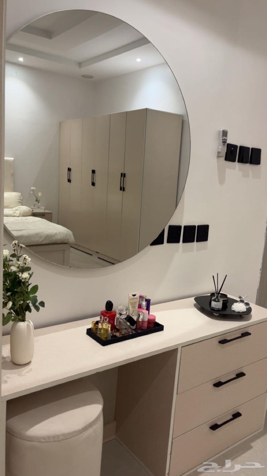 غرفه نوم لبيع متبقى ضمان 6 سنوات.64584489852163110