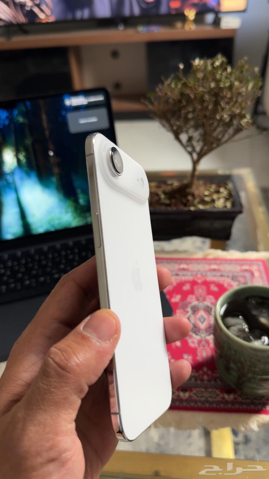 ايفون اير ابيض 256 شبه جديد Iphone air64584248958467110