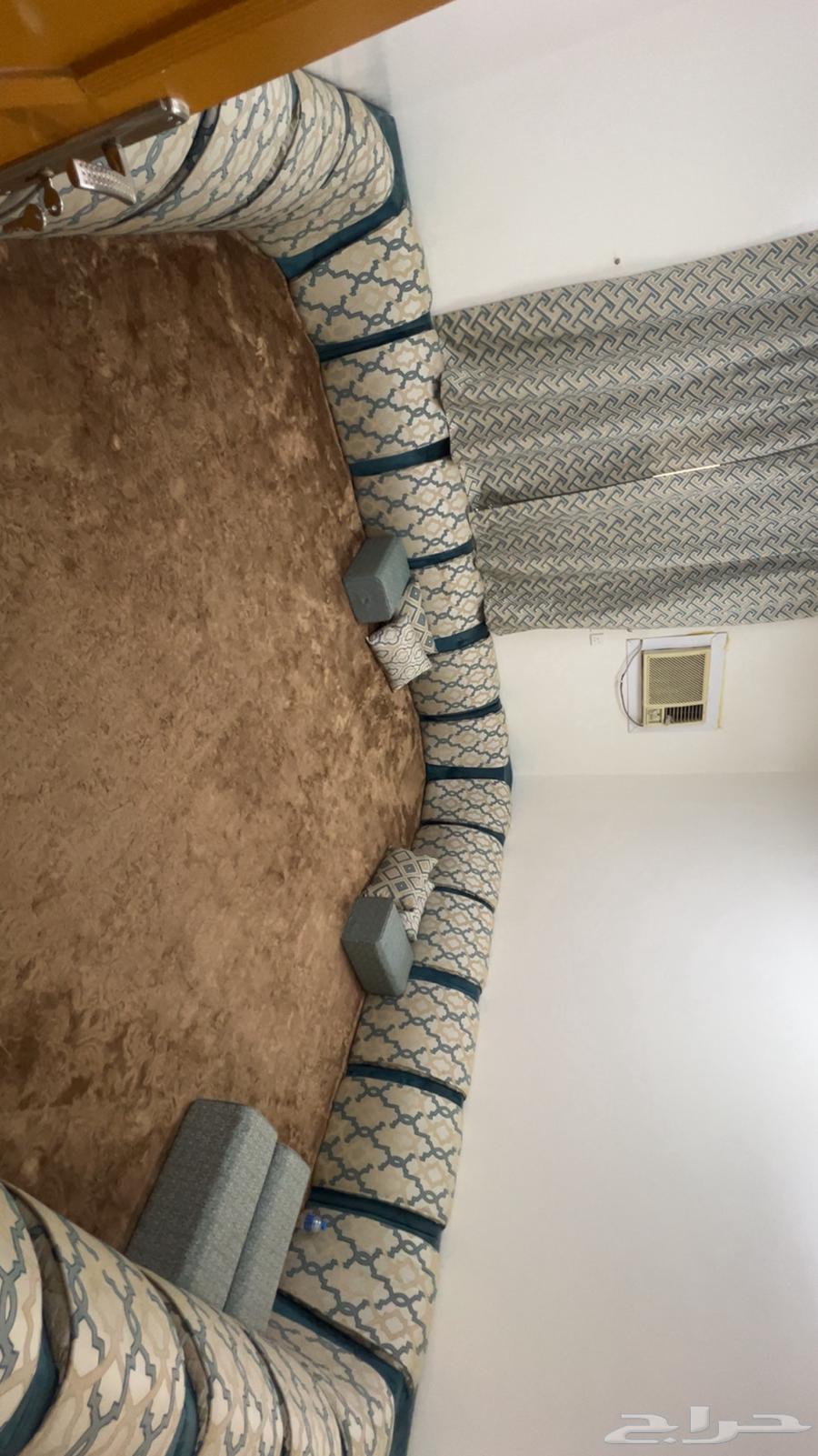 Sofa64580922275586110