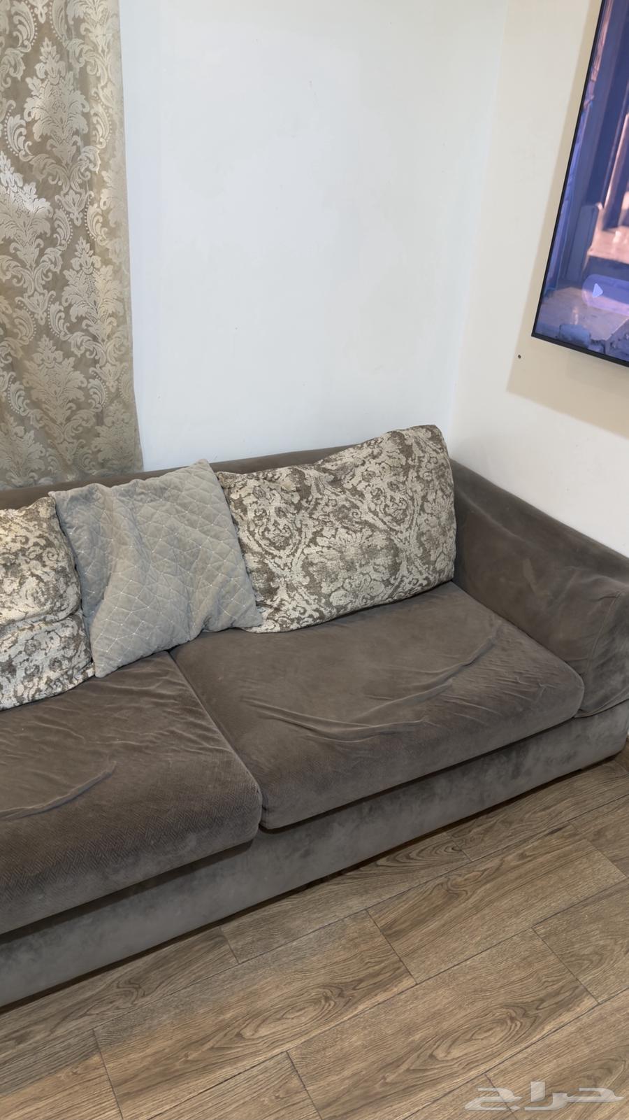 للبيع كنب مستخدم64582487472258110