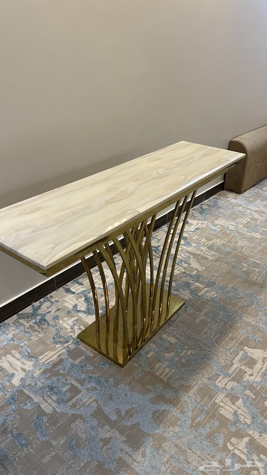 Marble table64580240437122112