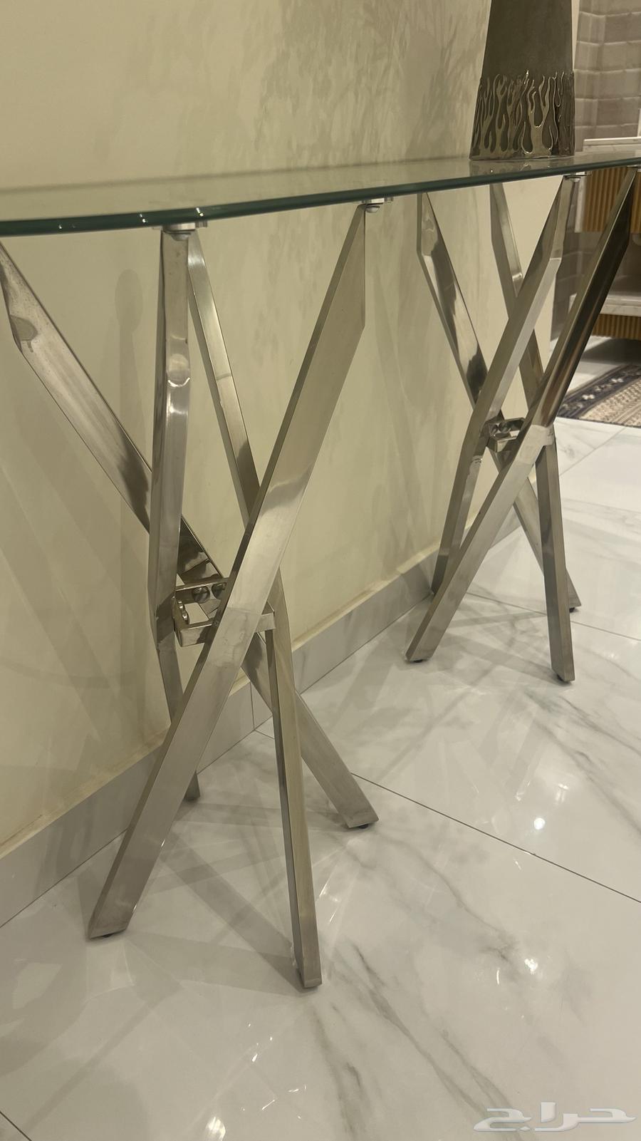 طاولة مدخل للبيع64586960876547111