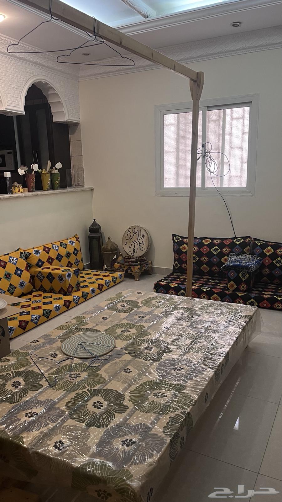 Floor seating64584361982211114