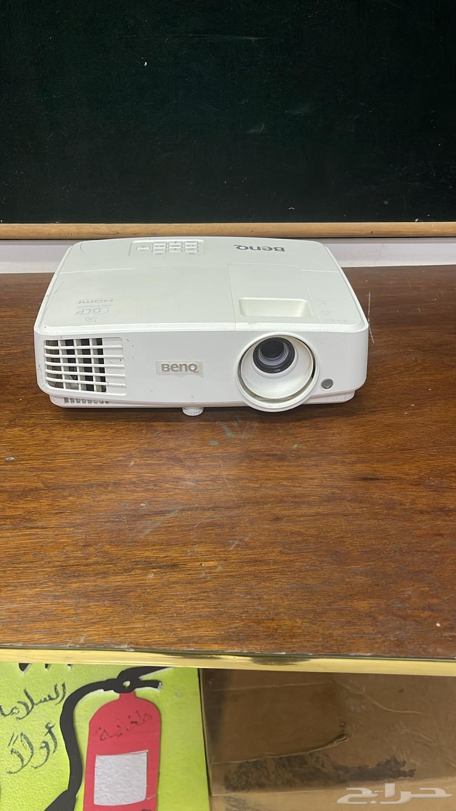 بروجكتر تعليمي بحاجة جيدة64586054003202110