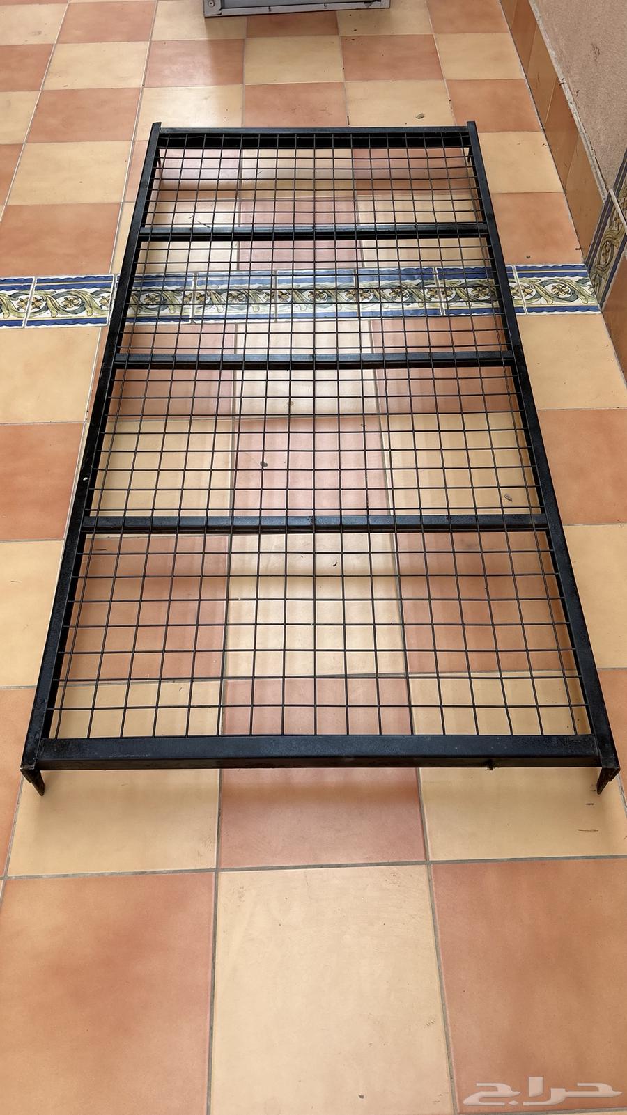 للبيع سرير حديد64581773367043110