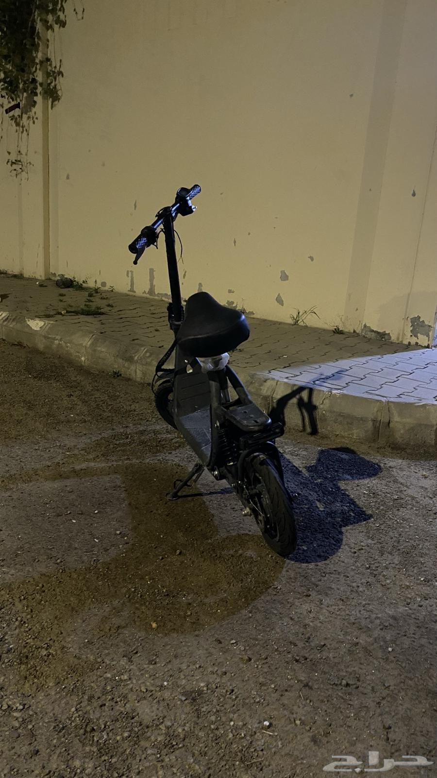 سكوتر للبيع الكفر الامامي والخلفي مبطوق بدون نور64587739608066110