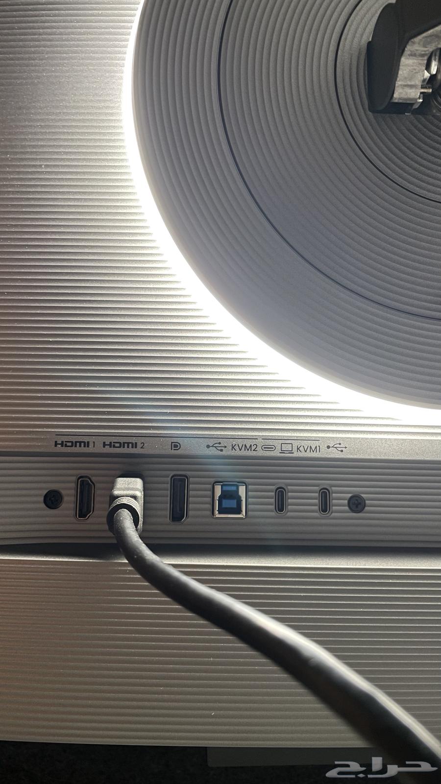 شاشة بينكيو مع ستاند64581347290753110