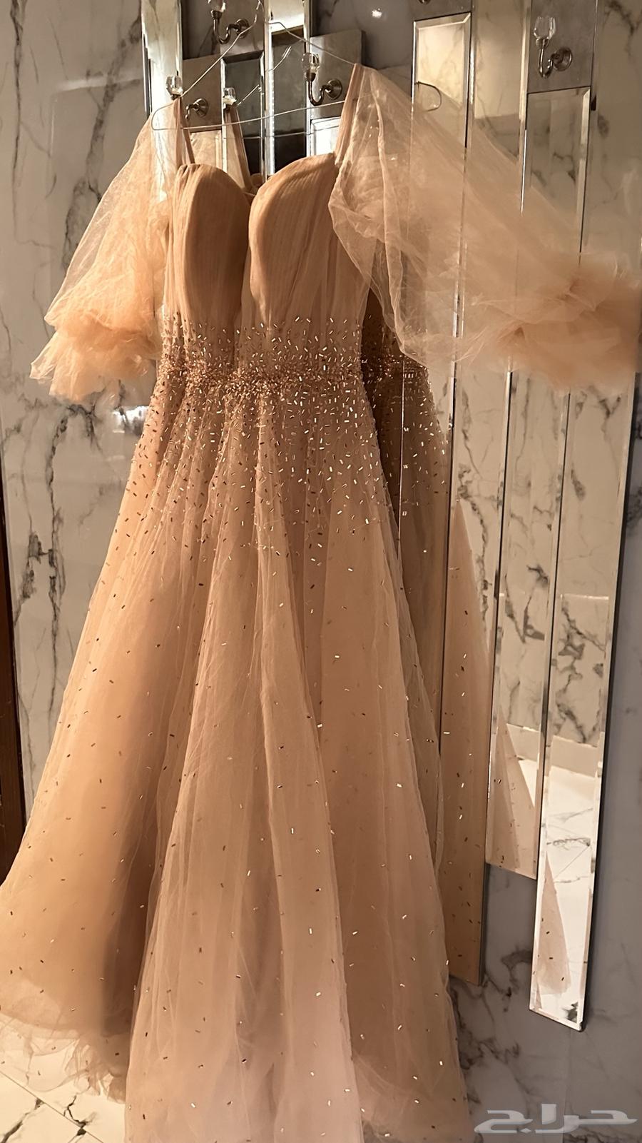 فستان زواج او ملكه64580431158275112