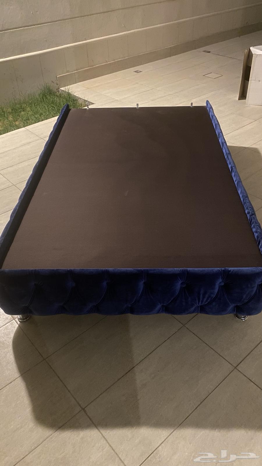 سرير نظيف جدا64582388862337111