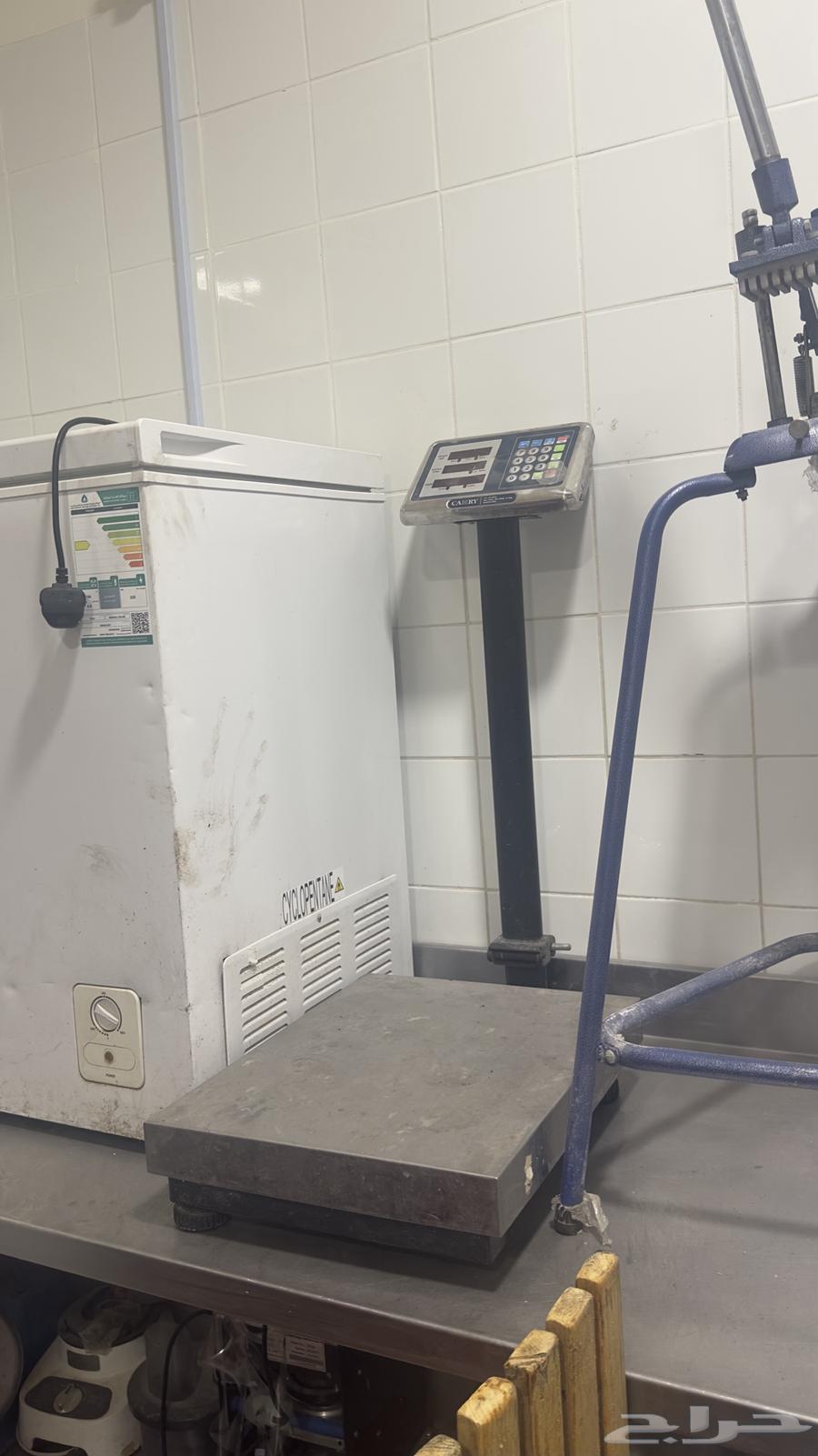 تصفية معدات مطعم كاملة ( عجانات   أفران   قلايات   ثلاجات )64580963178115113