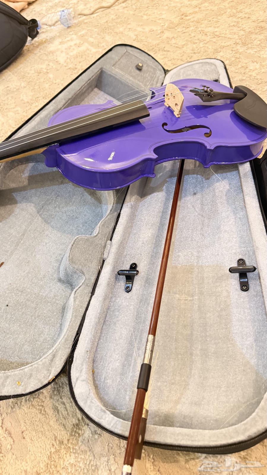 كمان مستخدم بحاله جيده64581580146051114